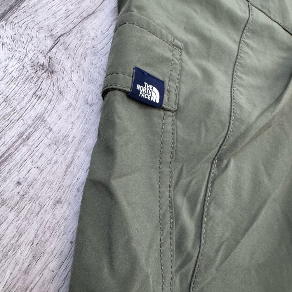 The North Face Drawstring Green Crop Capri Hiking Pants Women's Size 2 - Picture 8 of 8